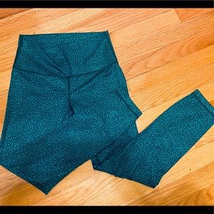 Like new size 6 lululemon align or wunder under